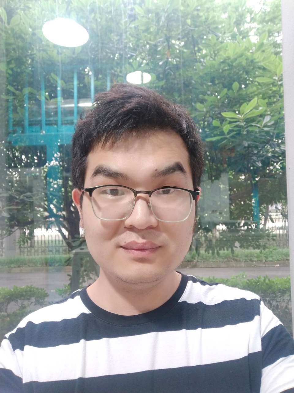張曉鵬.jpg